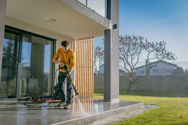 Best Animal Enclosure Cleaning  in Crandon Lakes, NJ